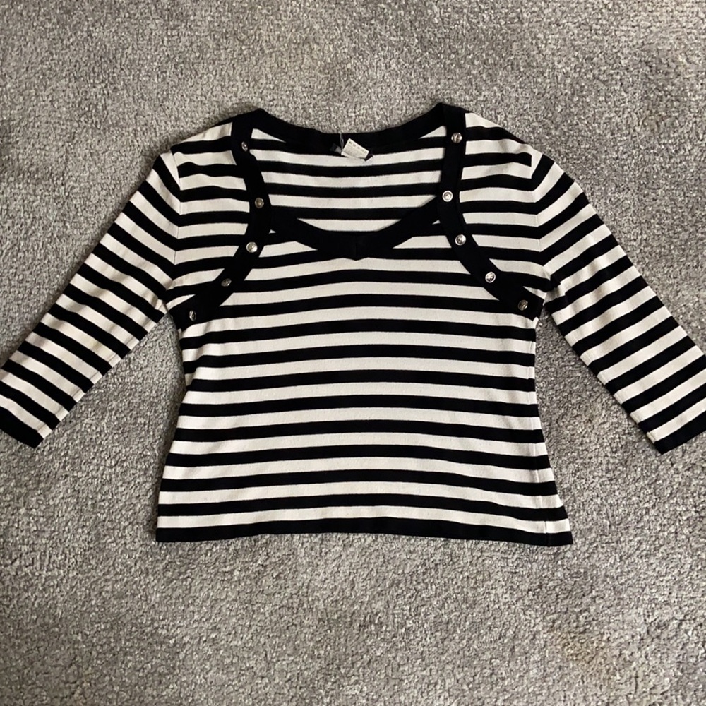 Black and white 3/4 sleeved sweater with silver button embellishments si…